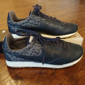 Nike sneakers- size 8.5